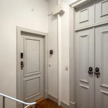 Cozy Double In Lisbon